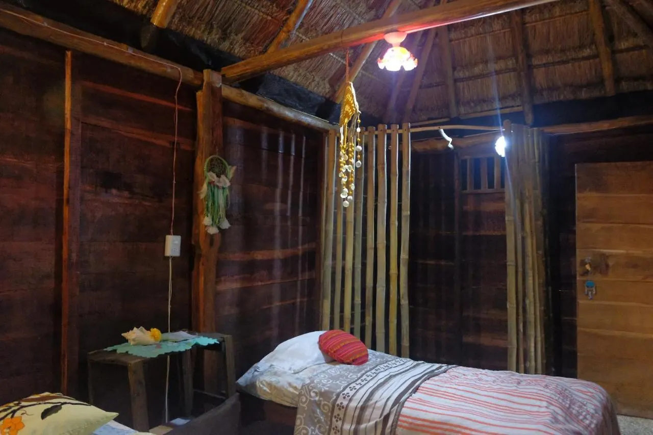 Guest house Near Lake Hostal Bacalar