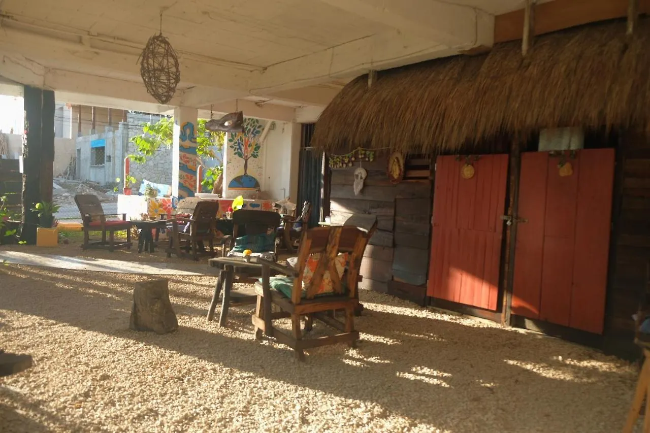 Near Lake Hostal Bacalar Guest house