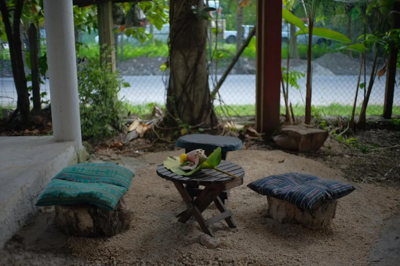 Guest house Near Lake Hostal Bacalar