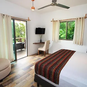 Hotel Suites Pancho Villas - Lagoon View, Bacalar